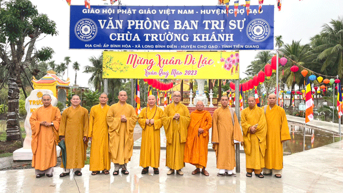 Tiền Giang: Thường trực Ban Trị sự Phật giáo tỉnh thăm và khích lệ đến Phật giáo các huyện, thị, thành nhân dịp Xuân mới