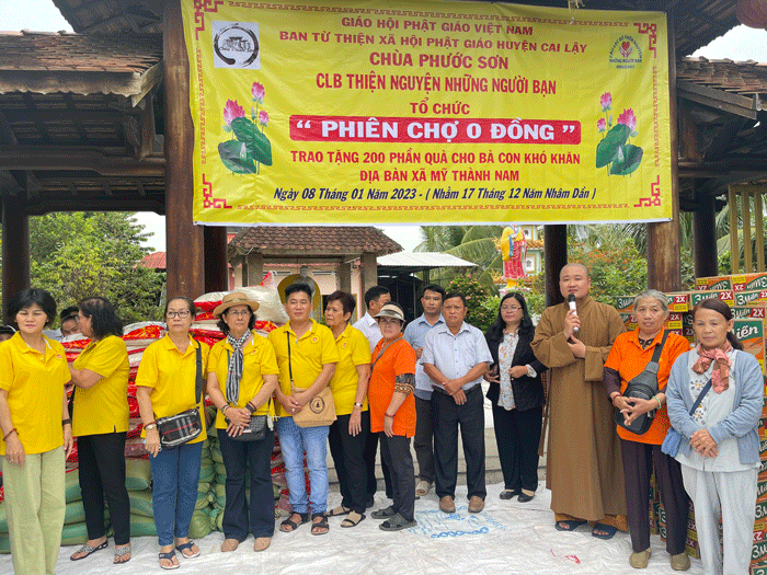 H.Cai Lậy: Ấm áp chương trình thiện nguyện của chùa Phước Sơn trước thềm xuân Quý Mão