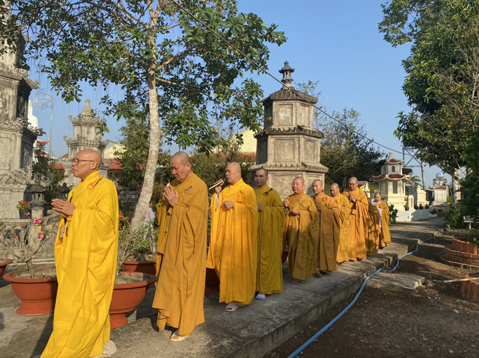 Tiền Giang: Tổ đình Phước Lâm tổ chức Tảo tháp tưởng niệm Tổ sư nhân dịp cuối năm