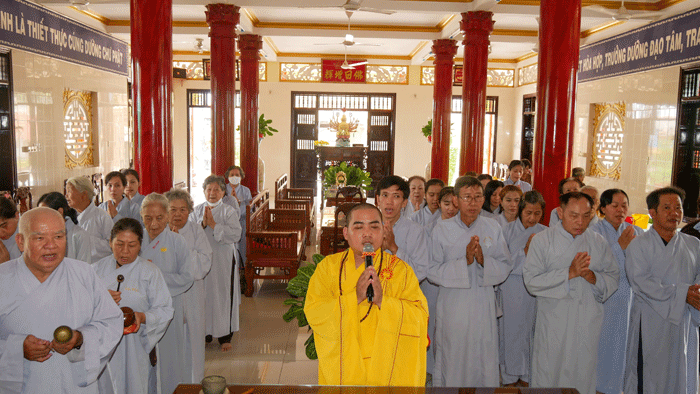 H.Gò Công Tây: Khóa tu Bát Quan Trai định kỳ tại chùa Linh Sơn