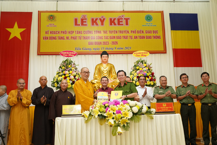 Tiền Giang: Phật giáo tỉnh ký kết phối hợp tăng cường công tác an toàn giao thông giai đoạn 2023 – 2026