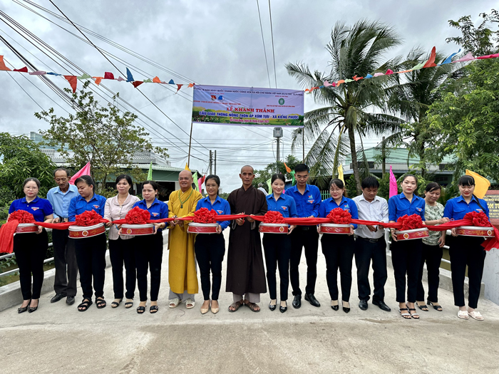 H.Gò Công Đông: Ban Trị sự Phật giáo huyện khánh thành cầu giao thông nông thôn tại xã Kiểng Phước