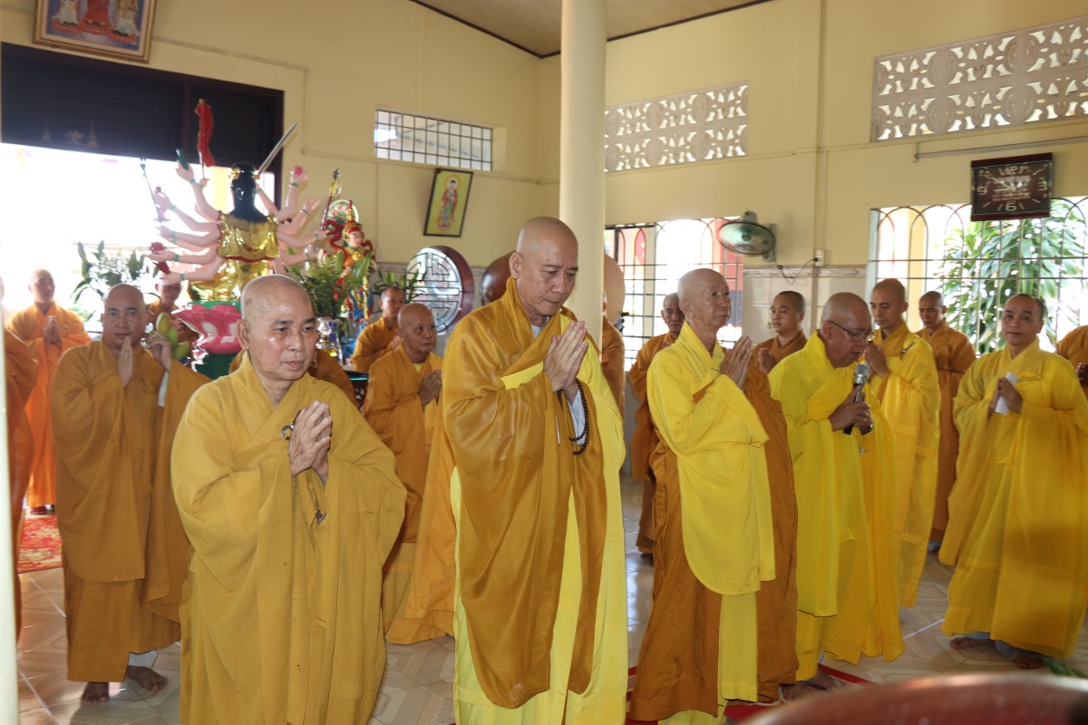 Bến Tre: Chùa Huệ khánh tổ chức lễ Húy Kỵ cố Đại Lão Hòa Thượng thượng Hoằng hạ Ân