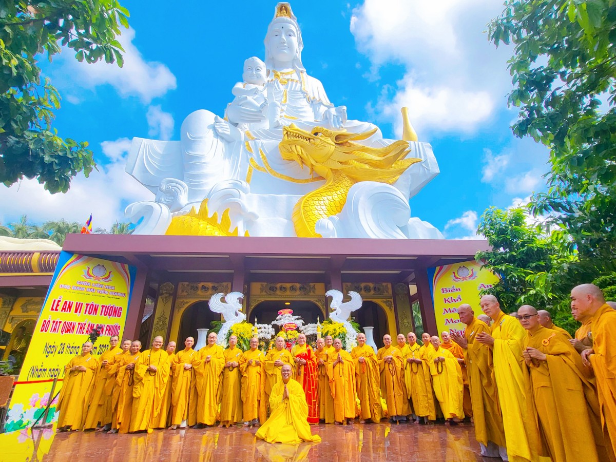 Tiền Giang: Chùa Liên Hoa (huyện Chợ Gạo) tổ chức An vị Bồ tát Quán Âm Tống Tử