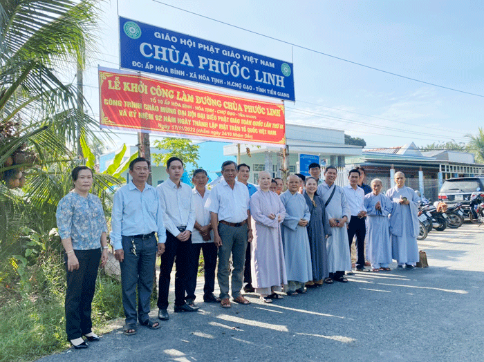 Chùa Phước Linh khởi công làm đường nông thôn – Công trình chào mừng Đại hội Đại biểu Phật giáo toàn quốc lần thứ IX